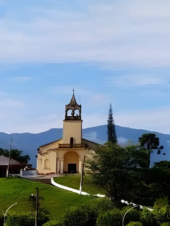Descubra Pedro de Toledo (SP): Natureza, Trilhas e Mais!