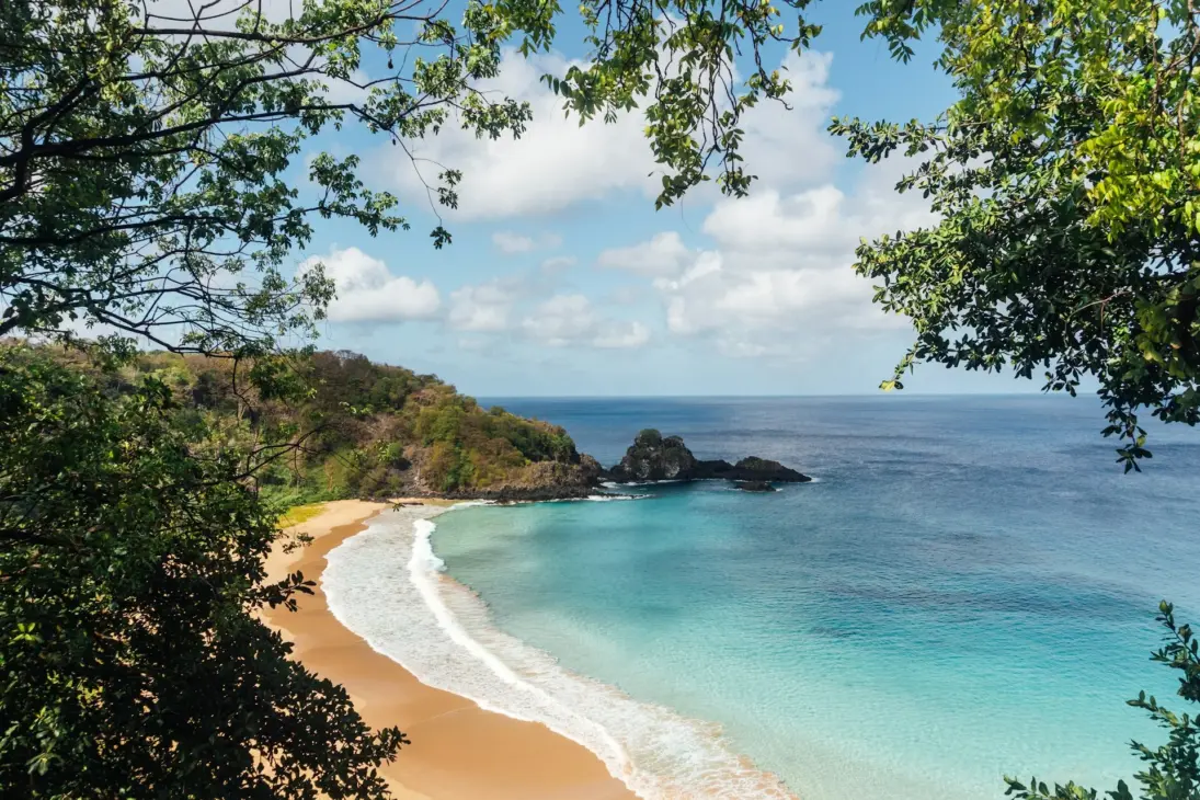 o que fazer em fernando de noronha em 5 dias​